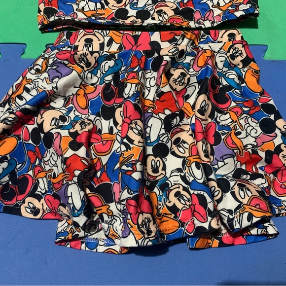 Size 4T Classic Disney Character Knit Crop-Top and Matching Skort - Like New - Picture 4 of 4